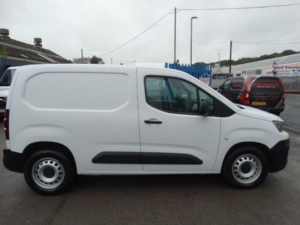 2023 Peugeot E-Partner 800 50kwh Professional Premium + Standard Panel Van Auto Swb 5dr (7.4kw Charger) in White — image 5