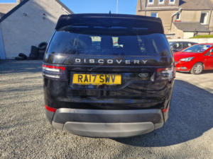 2017 Land Rover Discovery 2.0 Sd4 Se in Black — image 6