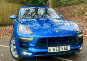 2014 Porsche Macan Turbo 4x4*panroof-Camera-7services**stunning!** in Blue — image 4