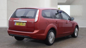 2008 Ford Focus 2.0 Titanium 5dr in Red — image 4