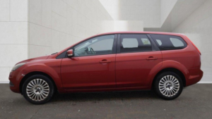 2008 Ford Focus 2.0 Titanium 5dr in Red — image 6