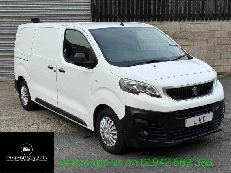 2017 Peugeot Expert 2.0 Bluehdi 1400 Professional Standard Panel Van Mwb Euro 6 (s/s) 6dr in White — image 1