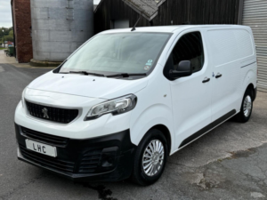 2017 Peugeot Expert 2.0 Bluehdi 1400 Professional Standard Panel Van Mwb Euro 6 (s/s) 6dr in White — image 6