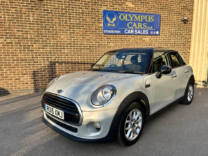 2015 MINI Hatch
