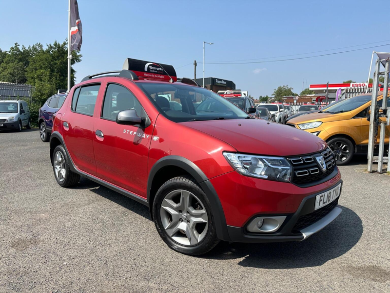 2017 Dacia Sandero Stepway 1.5 Dci Laureate Euro 6 (s/s) 5dr in Red — image 1