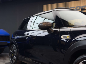 2020 MINI Electric Hatch Cooper Se 32.6kwh Level 3 Hatchback 3dr Electric Auto (184 Ps) in Black — image 6