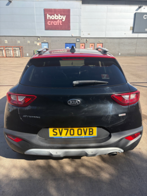 2020 Kia Stonic 1.0 T-Gdi 4 SUV 5dr Petrol Manual Euro 6 (s/s) (118 Bhp) in Black — image 4