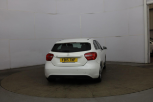 2015 Mercedes-Benz A Class 1.5 A180 Cdi Se 7g-Dct Euro 5 (s/s) 5dr in White — image 4