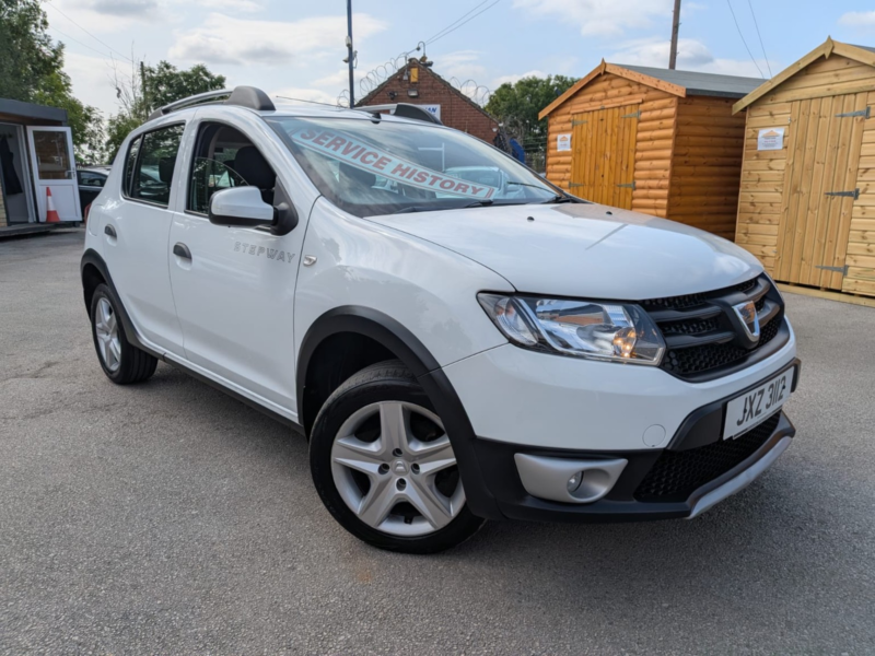 2016 Dacia Sandero Stepway 1.5 Stepway Ambiance Dci 90 in White — image 1