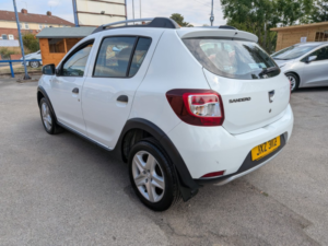2016 Dacia Sandero Stepway 1.5 Stepway Ambiance Dci 90 in White — image 3