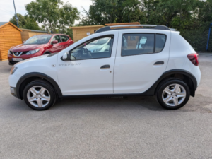 2016 Dacia Sandero Stepway 1.5 Stepway Ambiance Dci 90 in White — image 6