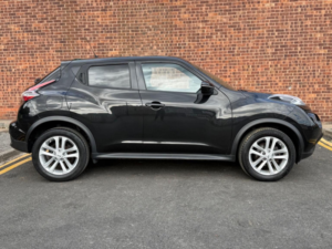 2016 Nissan Juke 1.2 Dig-T Acenta Euro 5 (s/s) 5dr Euro 5 in Black — image 6