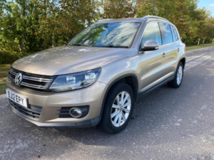 2012 Volkswagen Tiguan 2.0 Tdi Bluemotion Tech Se DSG 4WD Euro 5 (s/s) 5dr in Beige — image 5