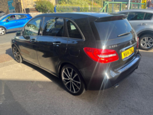 2014 Mercedes-Benz B Class 1.8 B200 Cdi Sport Euro 5 (s/s) 5dr in Black — image 4