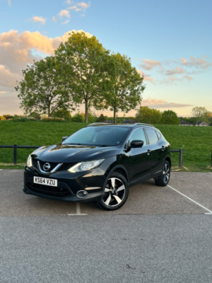 2014 Nissan Qashqai 1.5 Dci N-Tec+ in Black — image 3