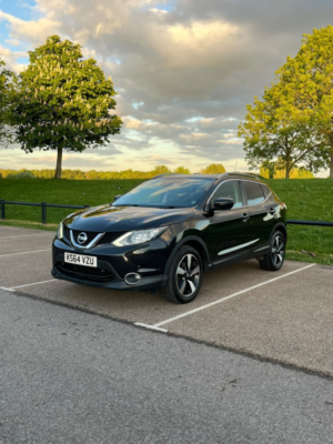 2014 Nissan Qashqai 1.5 Dci N-Tec+ in Black — image 4
