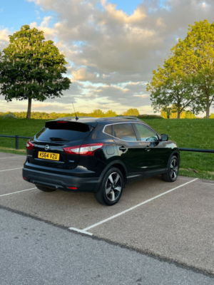 2014 Nissan Qashqai 1.5 Dci N-Tec+ in Black — image 5