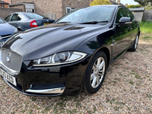 2013 Jaguar Xf 2.2 D Luxury in Black — image 4