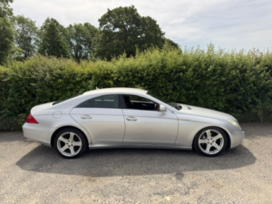 2008 Mercedes-Benz Cls 3.0 Cls320 Cdi in Silver — image 4