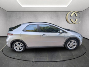 2011 Honda Civic 1.8 I-Vtec Ex Gt 5dr in Silver — image 3