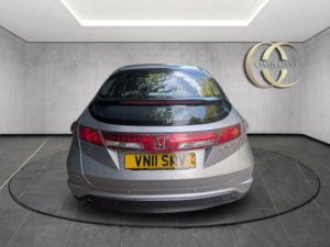 2011 Honda Civic 1.8 I-Vtec Ex Gt 5dr in Silver — image 5