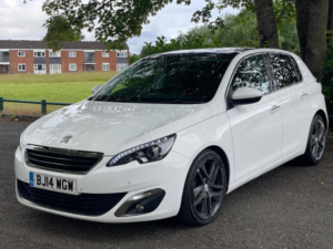 2014 Peugeot 308 1.6 E-Hdi Feline Euro 5 (s/s) 5dr in White — image 2