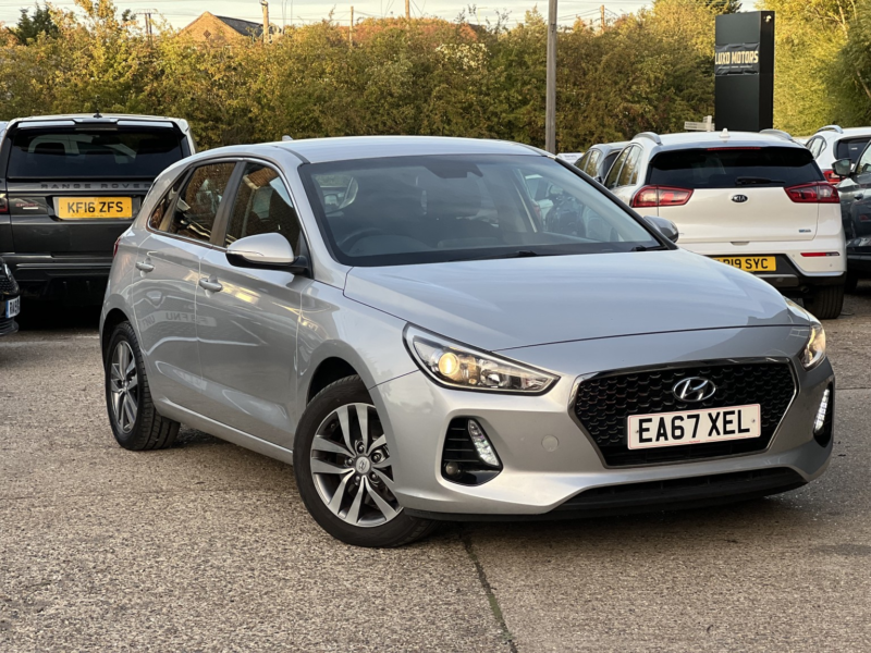 2017 Hyundai I30 1.4 I30 Se Nav 1.4t 140ps +cb in Silver — image 1