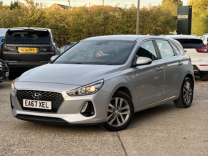 2017 Hyundai I30 1.4 I30 Se Nav 1.4t 140ps +cb in Silver — image 4