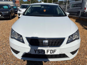 2019 SEAT Leon 1.5 Tsi Evo Se Dynamic Euro 6 (s/s) 5dr in White — image 2