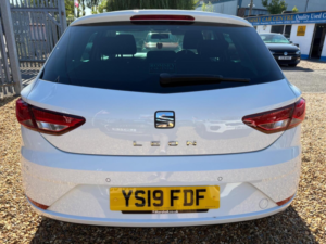 2019 SEAT Leon 1.5 Tsi Evo Se Dynamic Euro 6 (s/s) 5dr in White — image 6