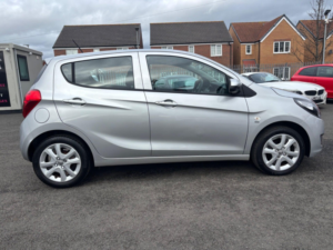 2017 Vauxhall Viva Se Ac in Silver — image 3
