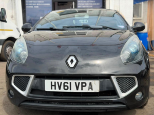 2011 Renault Wind 1.6 Vvt Gt Line Euro 5 2dr in Black — image 6