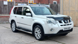 2014 Nissan X-Trail 2.0 Dci Tekna 4WD Euro 5 5dr (avm) in White — image 4
