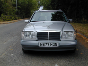 1995 Mercedes-Benz 300 Ref 8820 - Mercedes Benz W124 E300 Diesel Estate Automatic – Just 45k Only! (rhd - Uk Car) in Silver — image 4