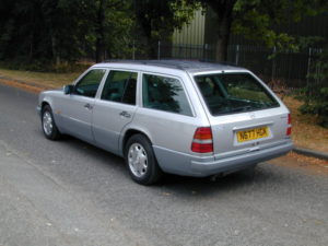 1995 Mercedes-Benz 300 Ref 8820 - Mercedes Benz W124 E300 Diesel Estate Automatic – Just 45k Only! (rhd - Uk Car) in Silver — image 6