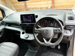 2023 Vauxhall Combo Life L2 Lwb 4 SEAT Petrol Auto Wheelchair Accessible Disabled Access Vehicle Wav in Grey — image 2