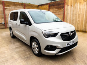 2023 Vauxhall Combo Life L2 Lwb 4 SEAT Petrol Auto Wheelchair Accessible Disabled Access Vehicle Wav in Grey — image 5