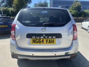 2015 Dacia Duster 1.5 Laureate Dci 110 4x4 in Silver — image 6
