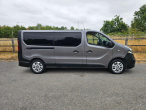 2016 Vauxhall Vivaro 1.6 Cdti 2900 Biturbo Ecoflex L2 H1 Euro 6 (s/s) 5dr (9 Seat) in Grey — image 5