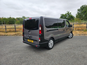 2016 Vauxhall Vivaro 1.6 Cdti 2900 Biturbo Ecoflex L2 H1 Euro 6 (s/s) 5dr (9 Seat) in Grey — image 6