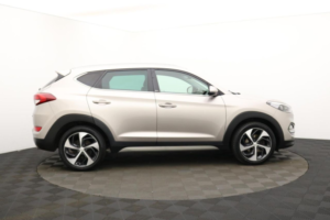 2017 Hyundai Tucson 1.6 T-Gdi Sport Edition SUV 5dr Petrol Manual Euro 6 (177 Ps) in White — image 2