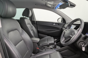 2017 Hyundai Tucson 1.6 T-Gdi Sport Edition SUV 5dr Petrol Manual Euro 6 (177 Ps) in White — image 3