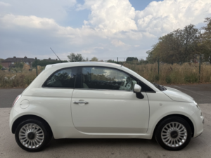 2010 Fiat 500 1.2 Lounge in White — image 3