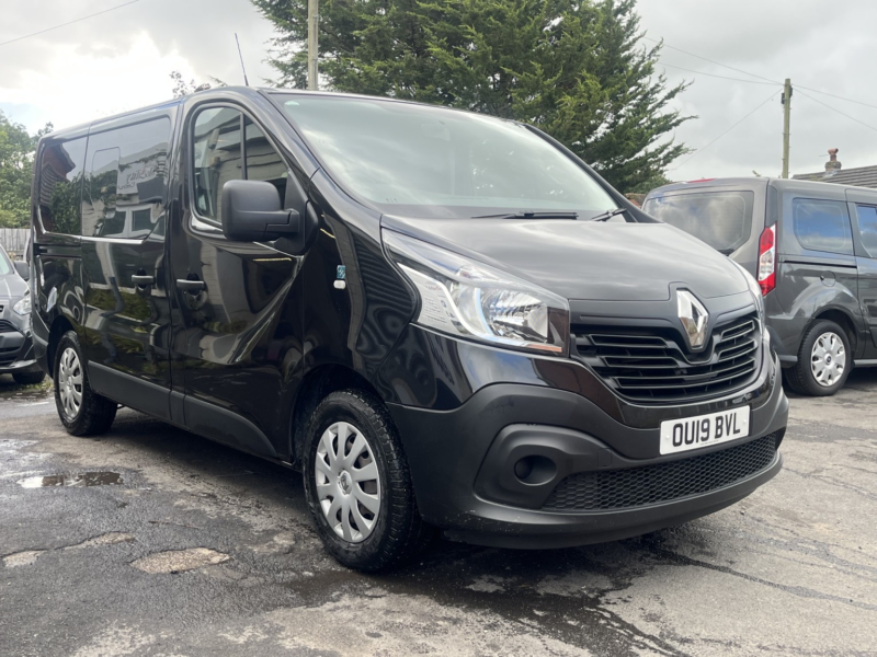 2019 Renault Trafic 1.6 Sl27 Dci 120 Business My18 in Black — image 1