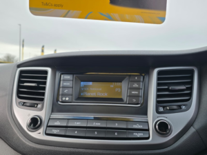 2018 Hyundai Tucson 1.6 Gdi Blue Drive S SUV 5dr Petrol Manual Euro 6 (s/s) (132 Ps) in Red — image 4