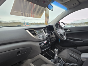 2018 Hyundai Tucson 1.6 Gdi Blue Drive S SUV 5dr Petrol Manual Euro 6 (s/s) (132 Ps) in Red — image 5