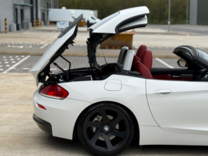 2014 BMW Z4 2.0 20i M Sport Sdrive Euro 6 (s/s) 2dr in White — image 4