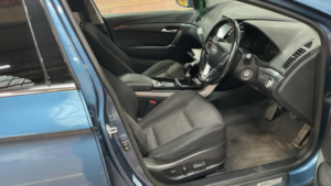 2014 Hyundai I40 1.7 Crdi Blue Drive Style Diesel Blue Tourer 5dr Satnav+low Tax+9 Stamps in Blue — image 5