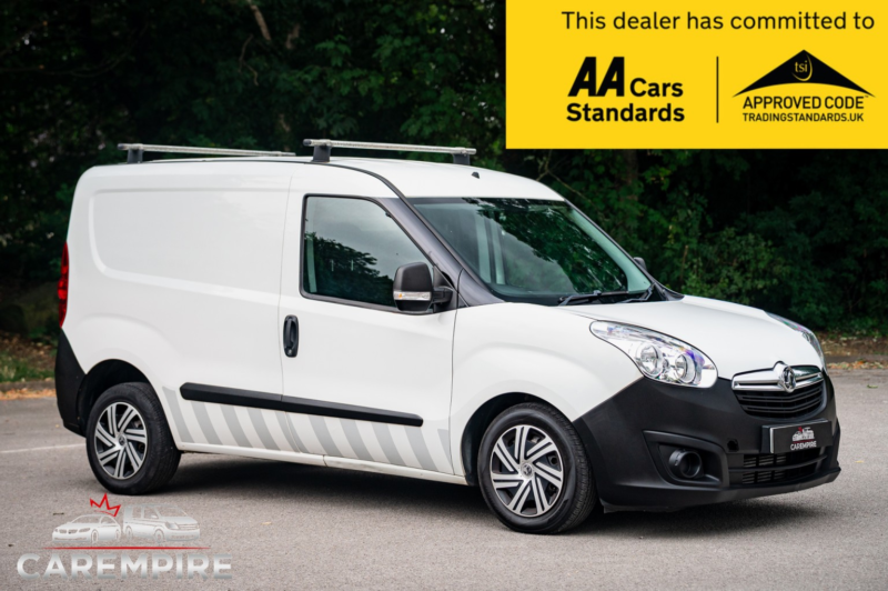 2013 Vauxhall Combo 1.3 Cdti 2000 Ecoflex 16v in White — image 1