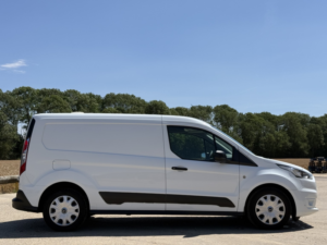 2019 Ford Transit Connect 1.5 210 Ecoblue Trend in White — image 2